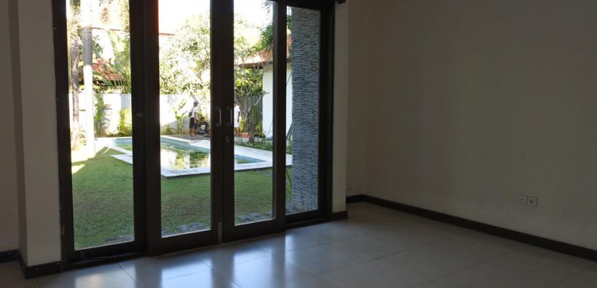 4-bedroom Villa Esmeralda in Sanur
