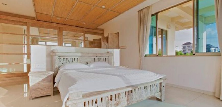 5-bedroom Villa Elisa in Pecatu