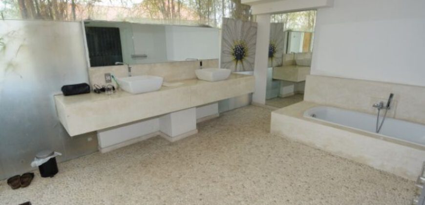 4-Bedroom Villa Cecilia in Berawa