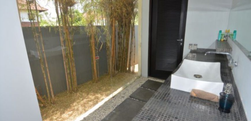 4-Bedroom Villa Cecilia in Berawa