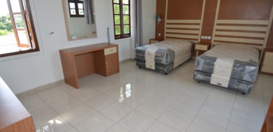 4-bedroom Villa Maeve in Umalas