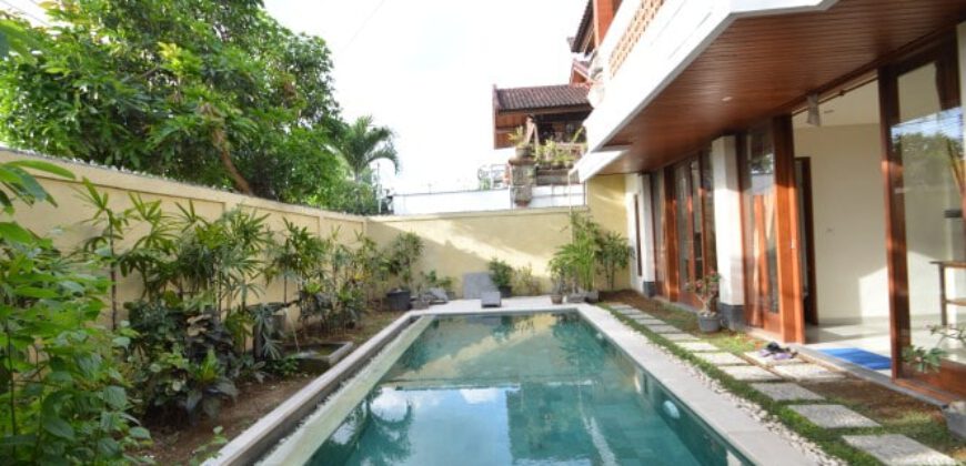 3-Bedroom Villa Palmdale in Kerobokan