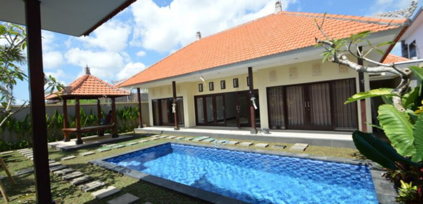 3-bedroom Villa Royalty in Kerobokan