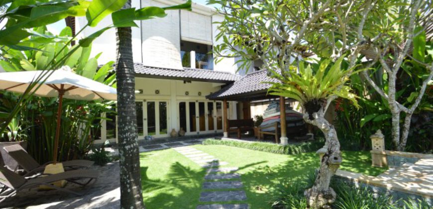 4-bedroom Villa Melina in Kerobokan