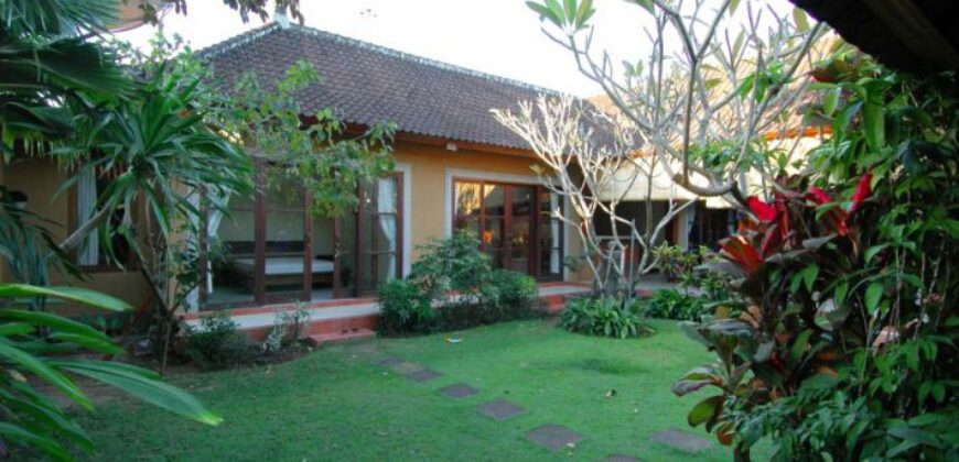 Villa Gasden in Sanur – AY255