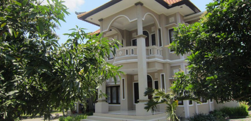 Villa Adiratna in Nusa Dua – RI64