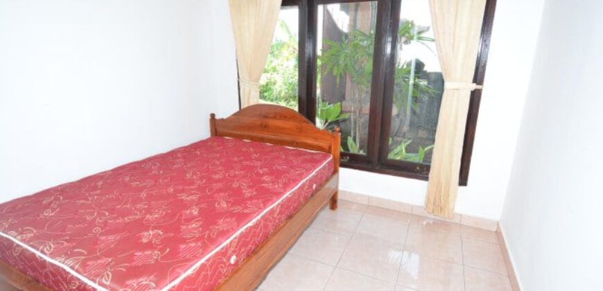 House Donna in Sanur – AY542