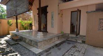 House Lucinda in Sanur – AY581