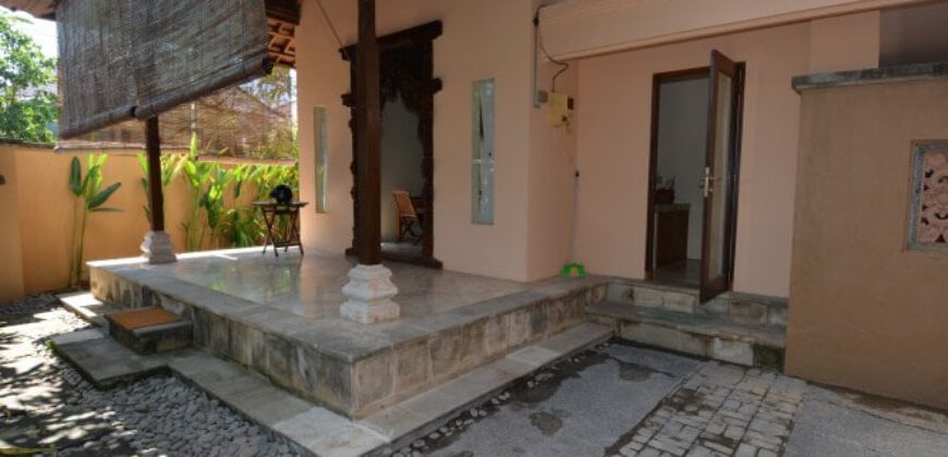 House Lucinda in Sanur – AY581