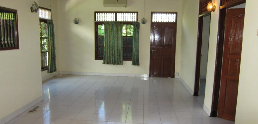 3-bedroom House Asmarini in Sanur