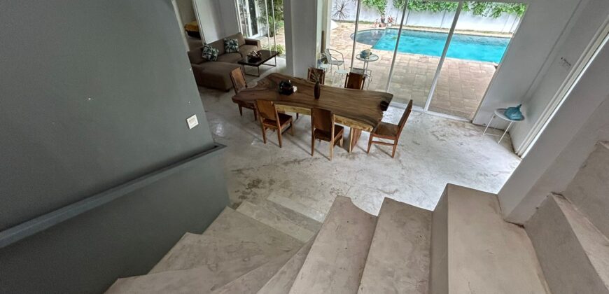 4-Bedroom Beach Side Villa Nyx in Sanur